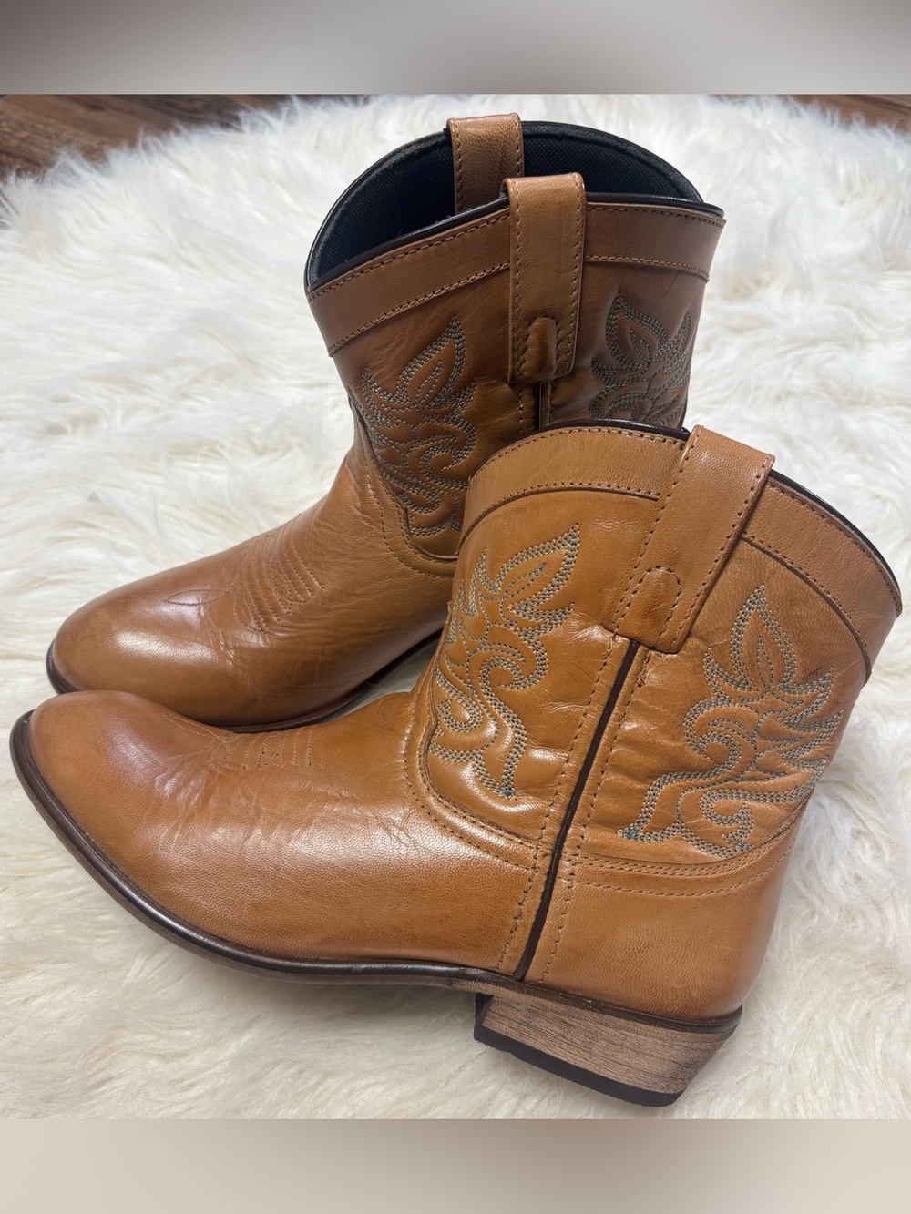 Dingo “Willie” Tan Western Leather Cowgirl Boots size 9 Women’s